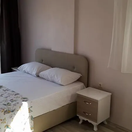 Yali Apart Ξενοδοχείο με διαμερίσματα *